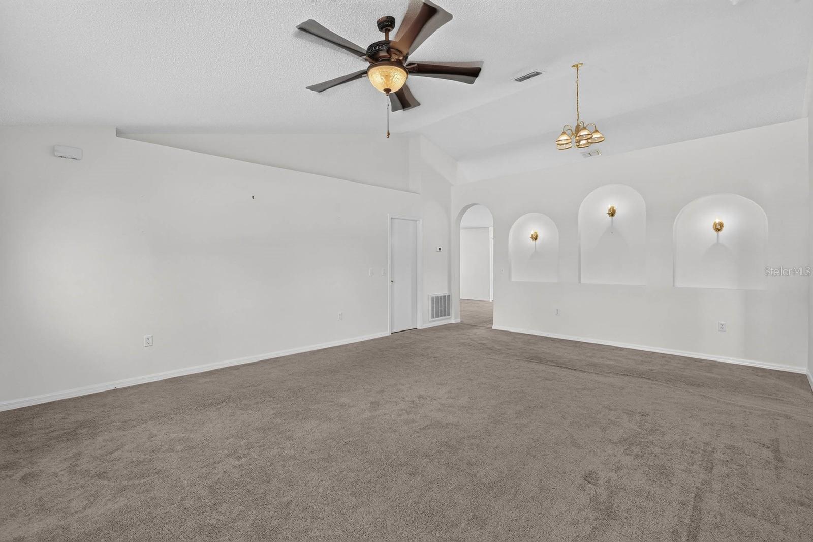Front living room/dining room