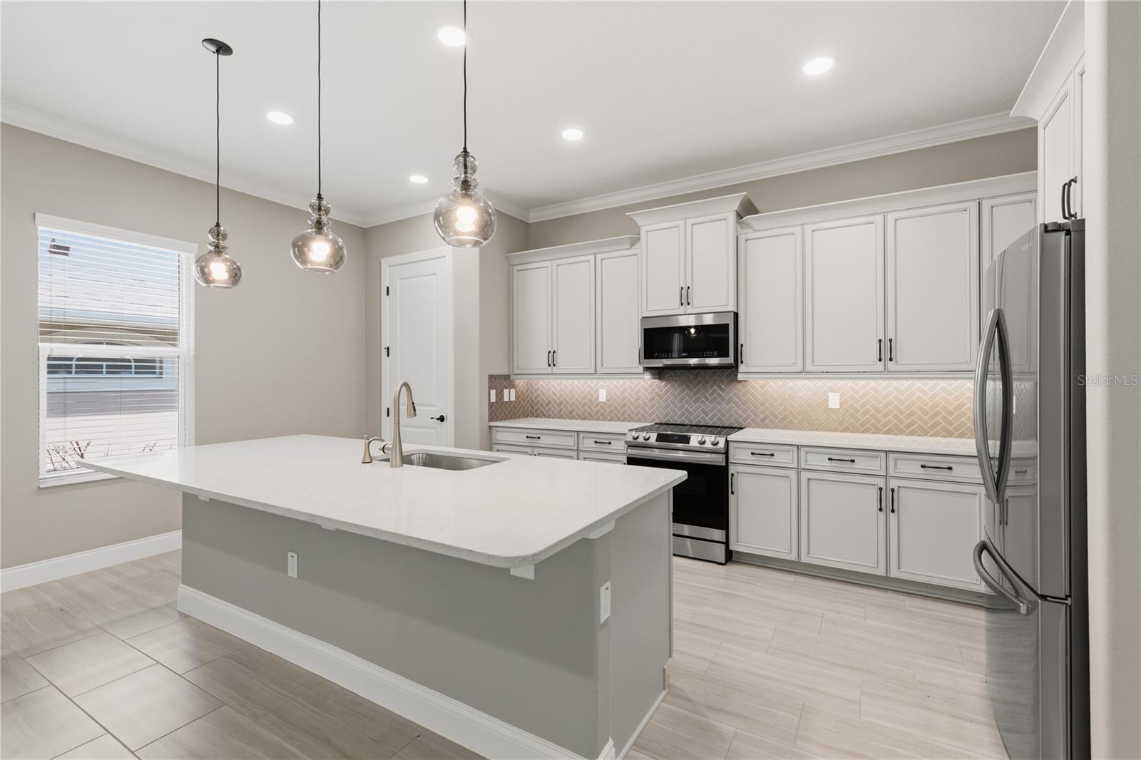 7 OASIS CIRCLE, Palm Coast, FL 32137