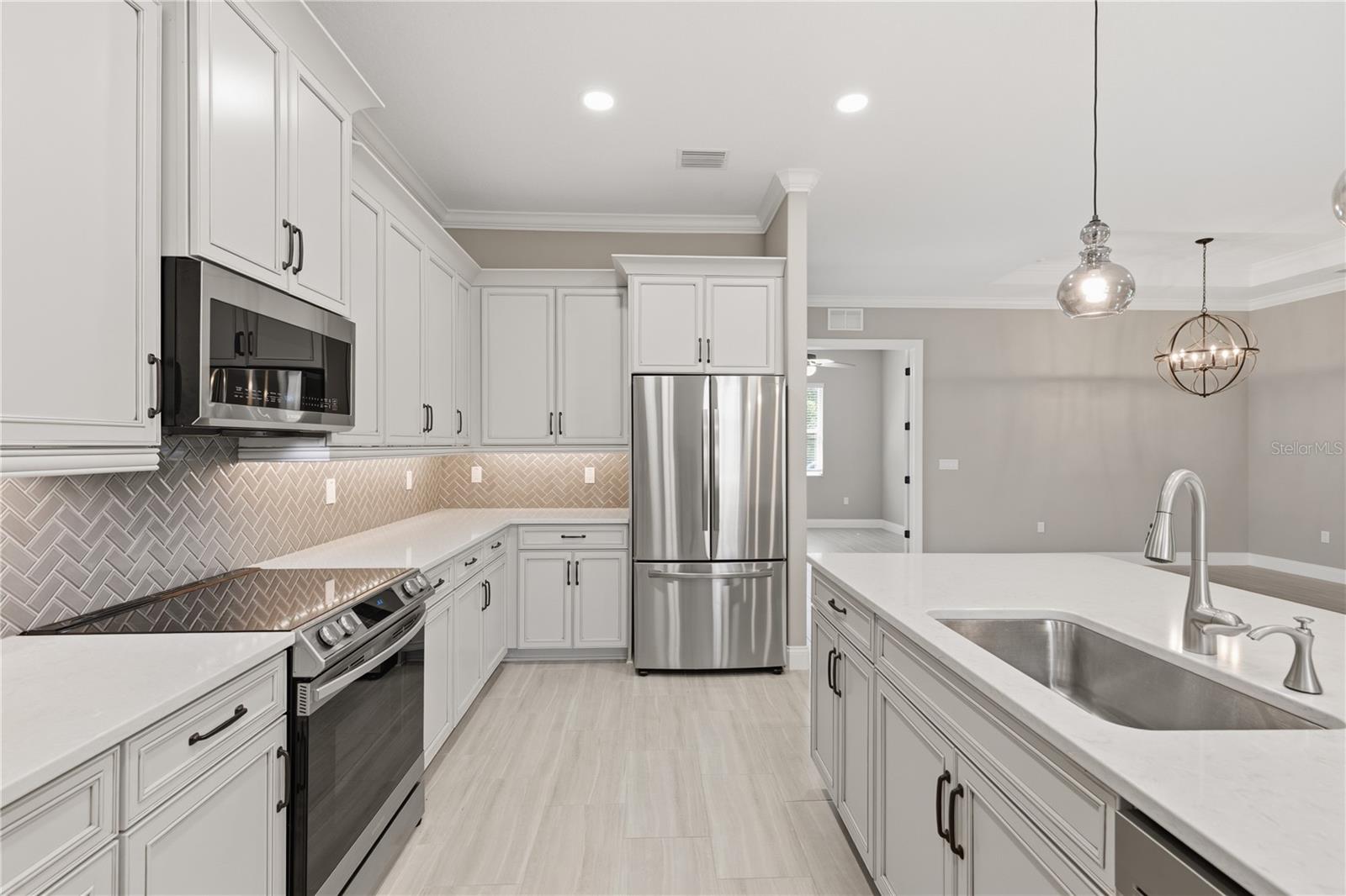7 OASIS CIRCLE, Palm Coast, FL 32137