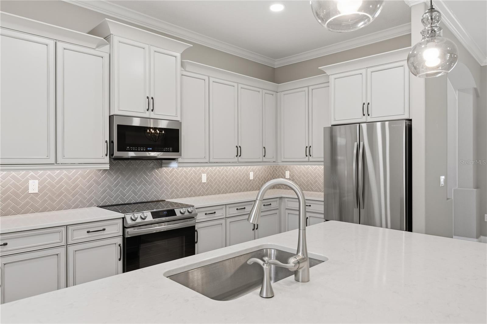7 OASIS CIRCLE, Palm Coast, FL 32137