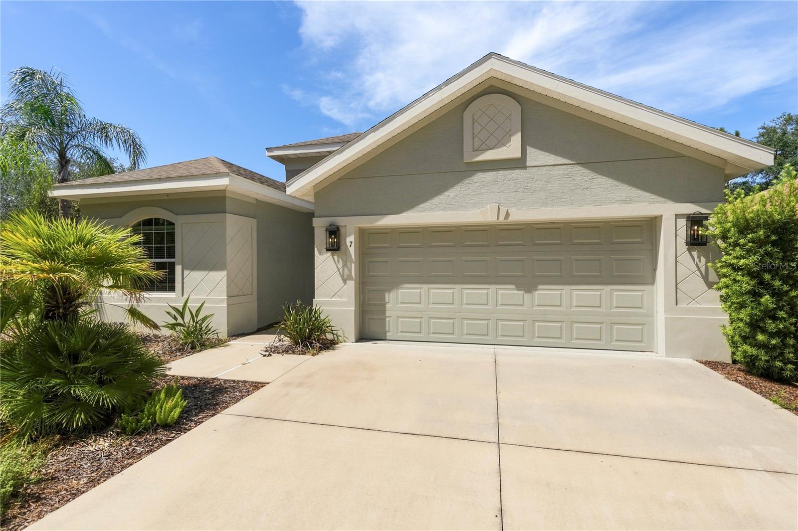 7 OASIS CIRCLE, Palm Coast, FL 32137 7 OASIS CIRCLE, Palm Coast, FL 32137