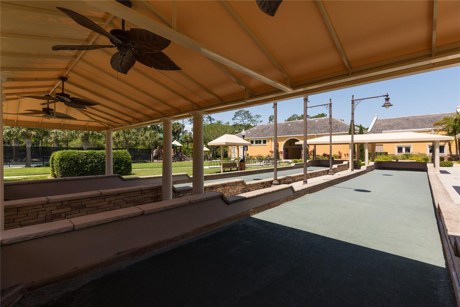 7 OASIS CIRCLE, Palm Coast, FL 32137