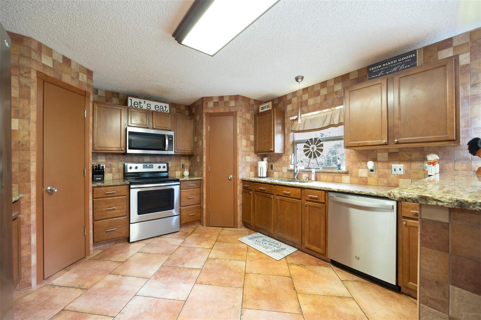 17 PINELL LANE, Palm Coast, FL 32164 17 PINELL LANE, Palm Coast, FL 32164