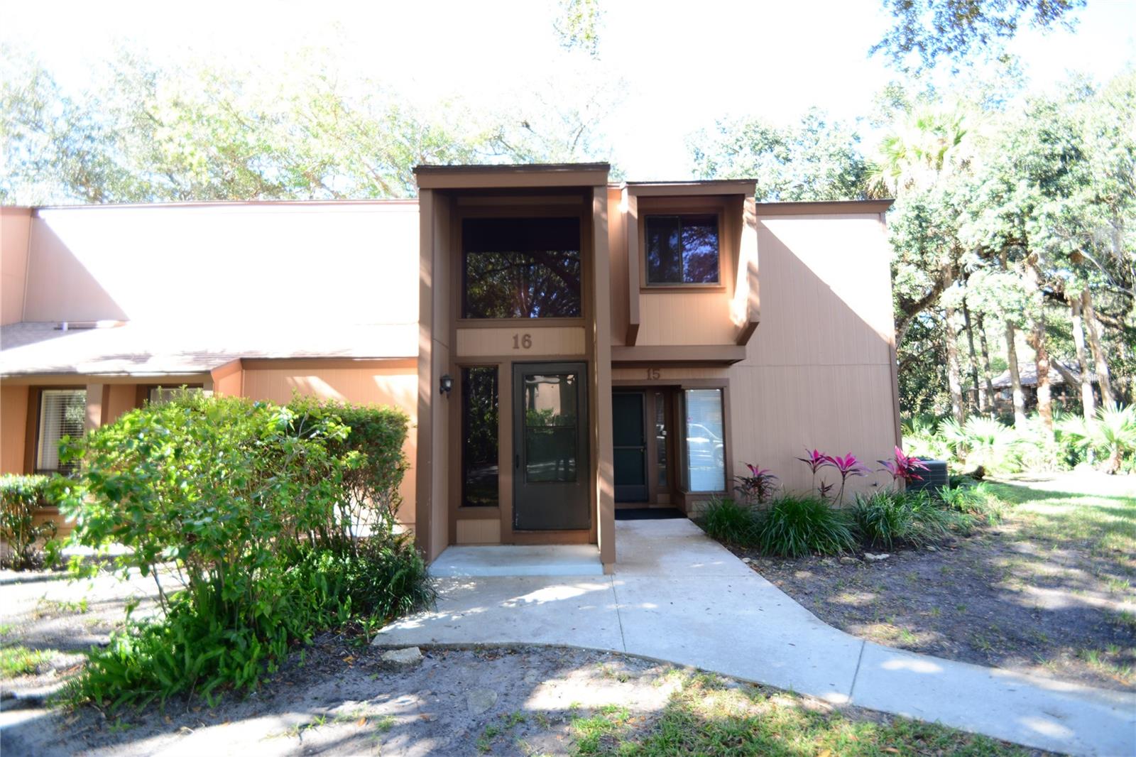 16 OAKMONT COURT, Palm Coast, FL 32137