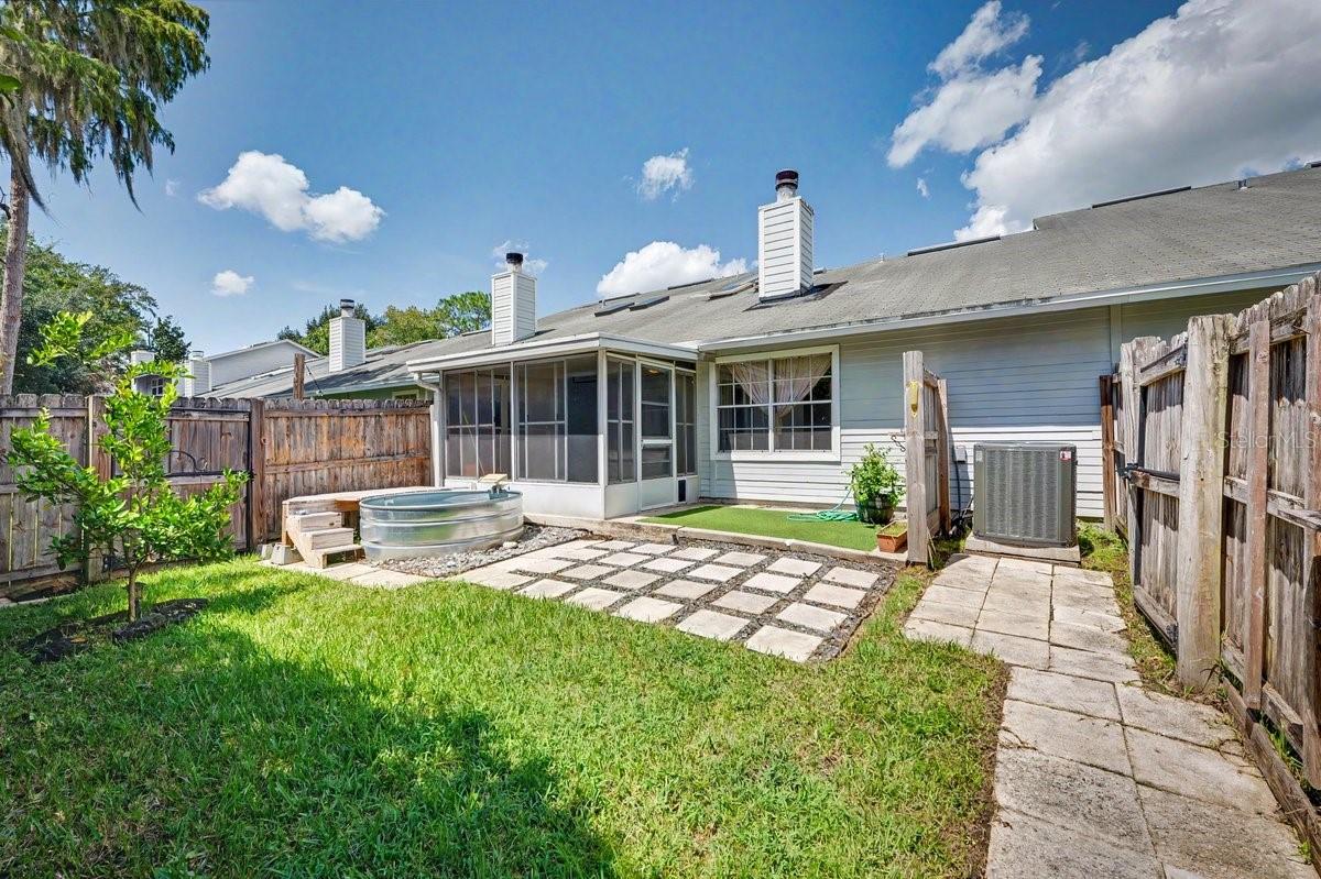 4574 WANDERING OAKS COURT, Jacksonville, FL 32257