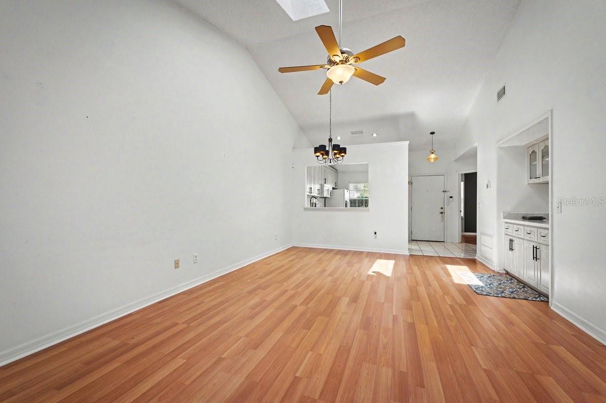 4574 WANDERING OAKS COURT, Jacksonville, FL 32257