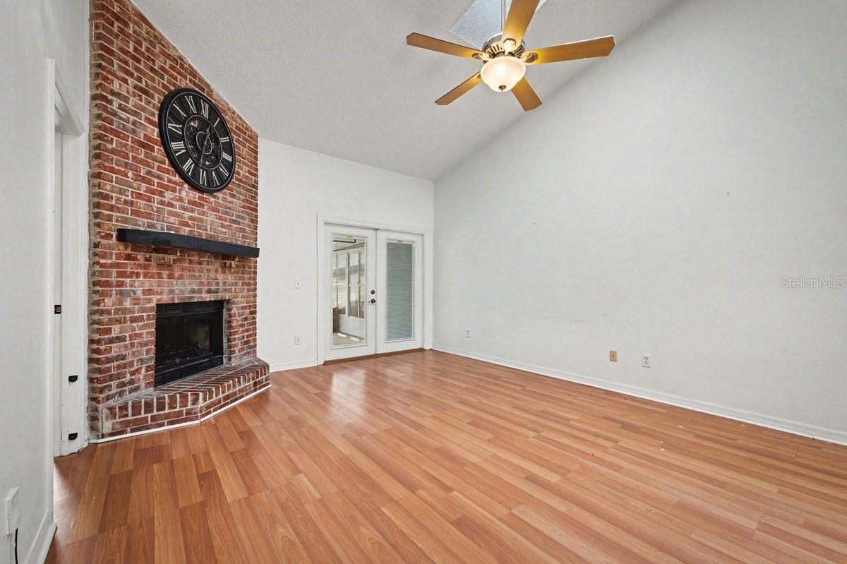 4574 WANDERING OAKS COURT, Jacksonville, FL 32257