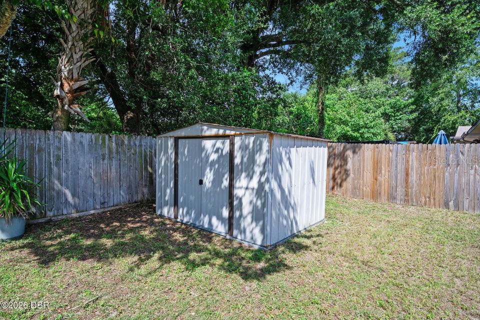 1324 GRANADA AVENUE, Daytona Beach, FL 32117