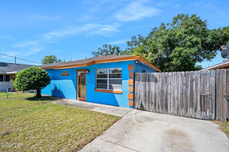 1324 GRANADA AVENUE, Daytona Beach, FL 32117 1324 GRANADA AVENUE, Daytona Beach, FL 32117