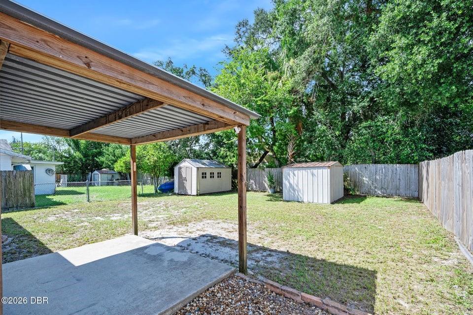 1324 GRANADA AVENUE, Daytona Beach, FL 32117