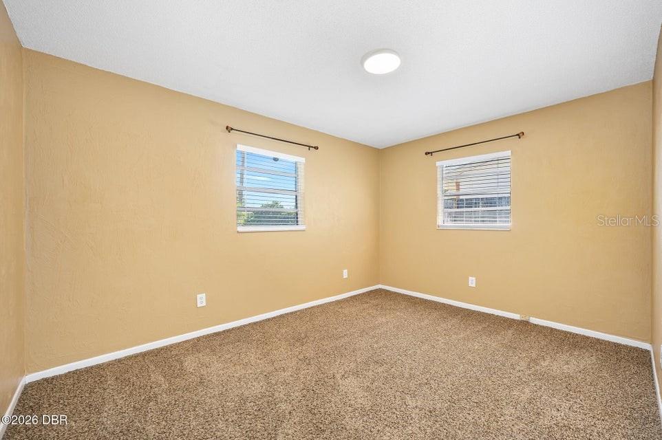 1324 GRANADA AVENUE, Daytona Beach, FL 32117