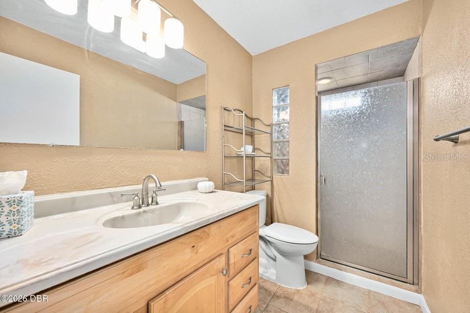 1324 GRANADA AVENUE, Daytona Beach, FL 32117