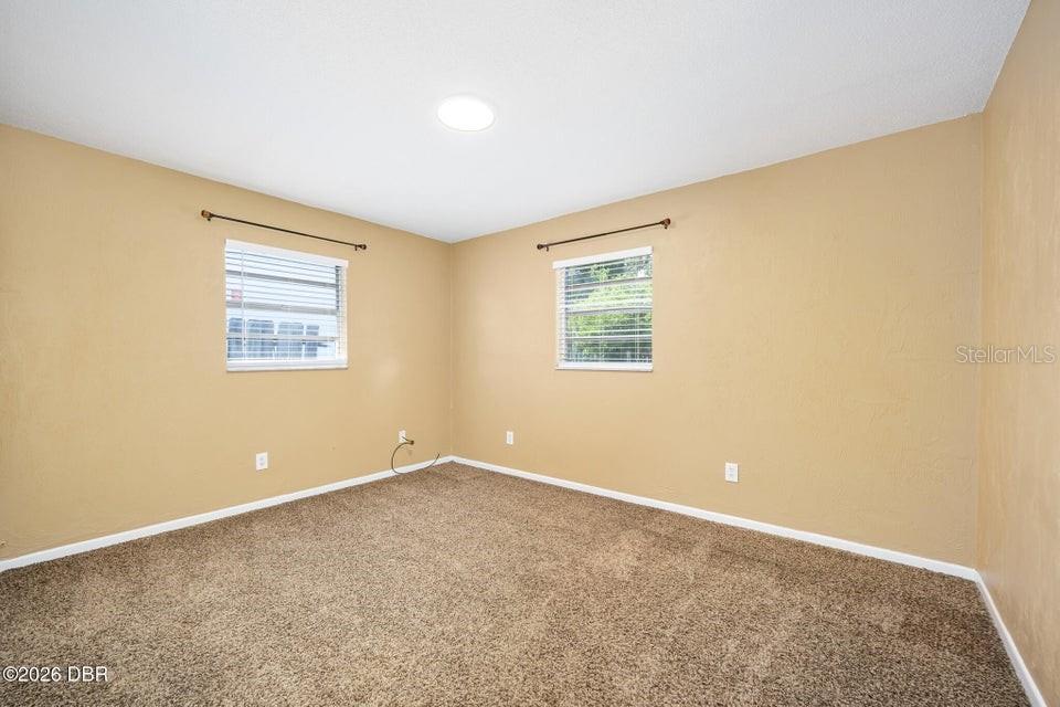 1324 GRANADA AVENUE, Daytona Beach, FL 32117