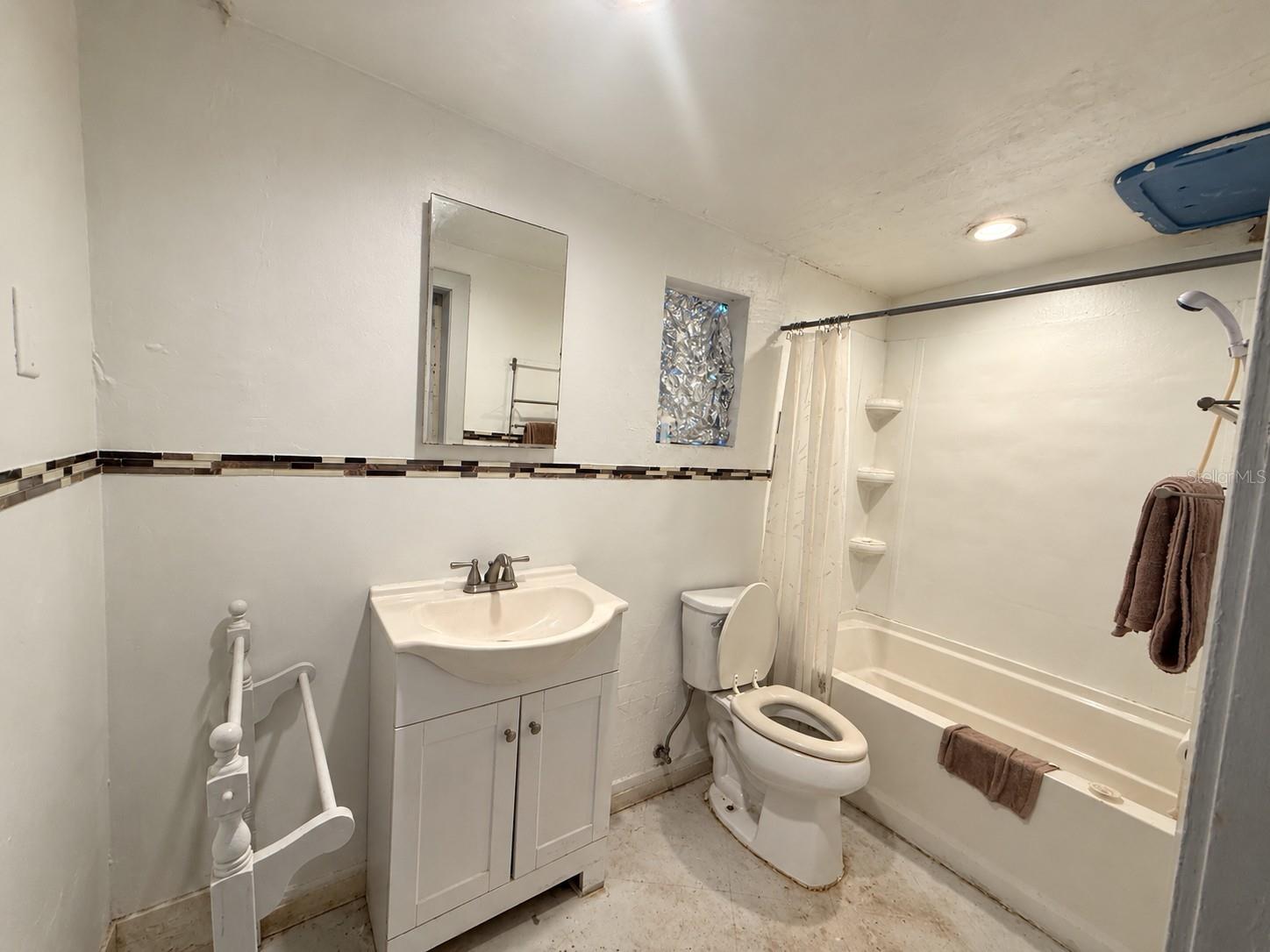 18523 NW 231ST STREET, High Springs, FL 32643