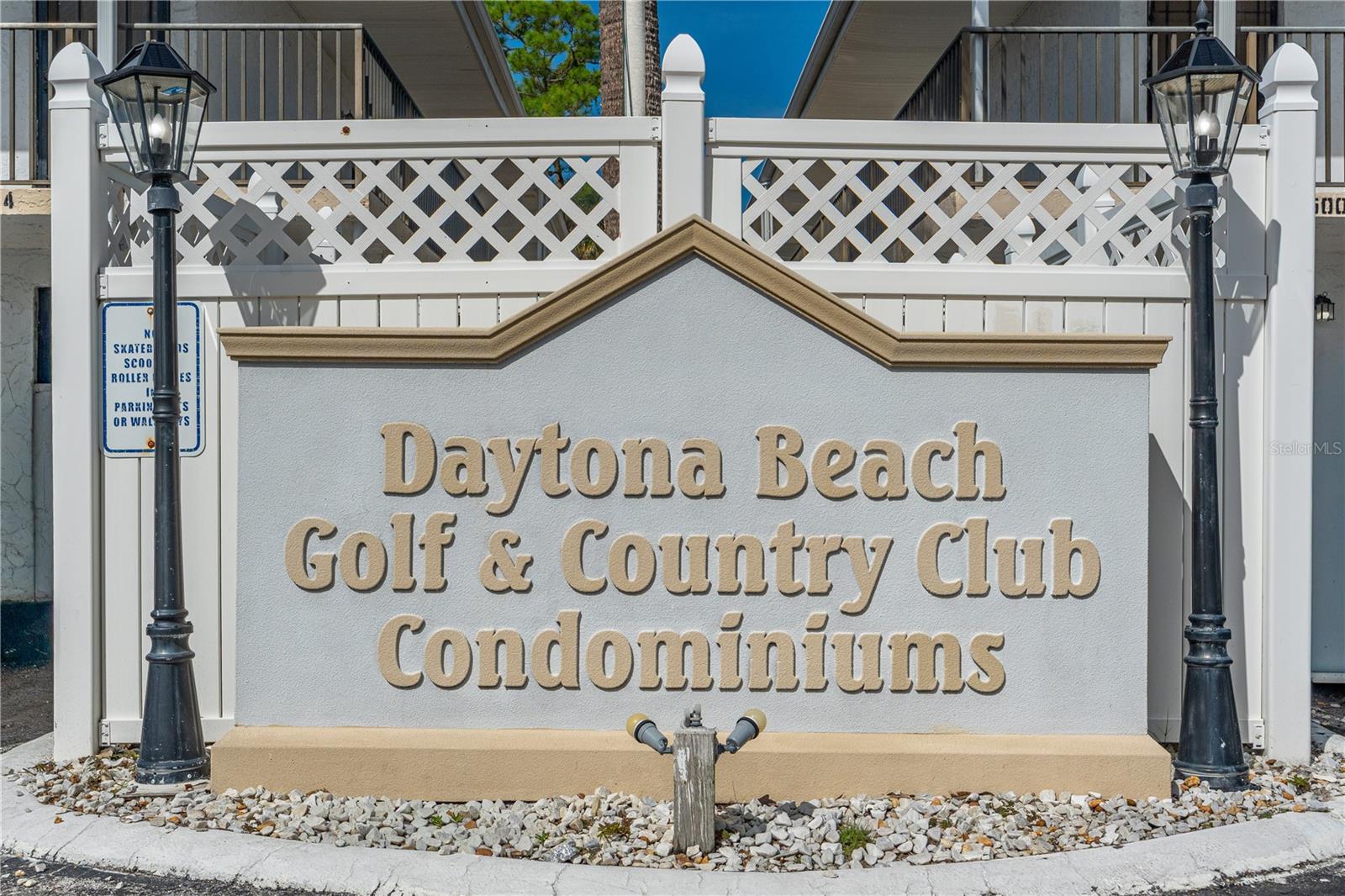 1504 VIRGINIA AVENUE, #204, Daytona Beach, FL 32114