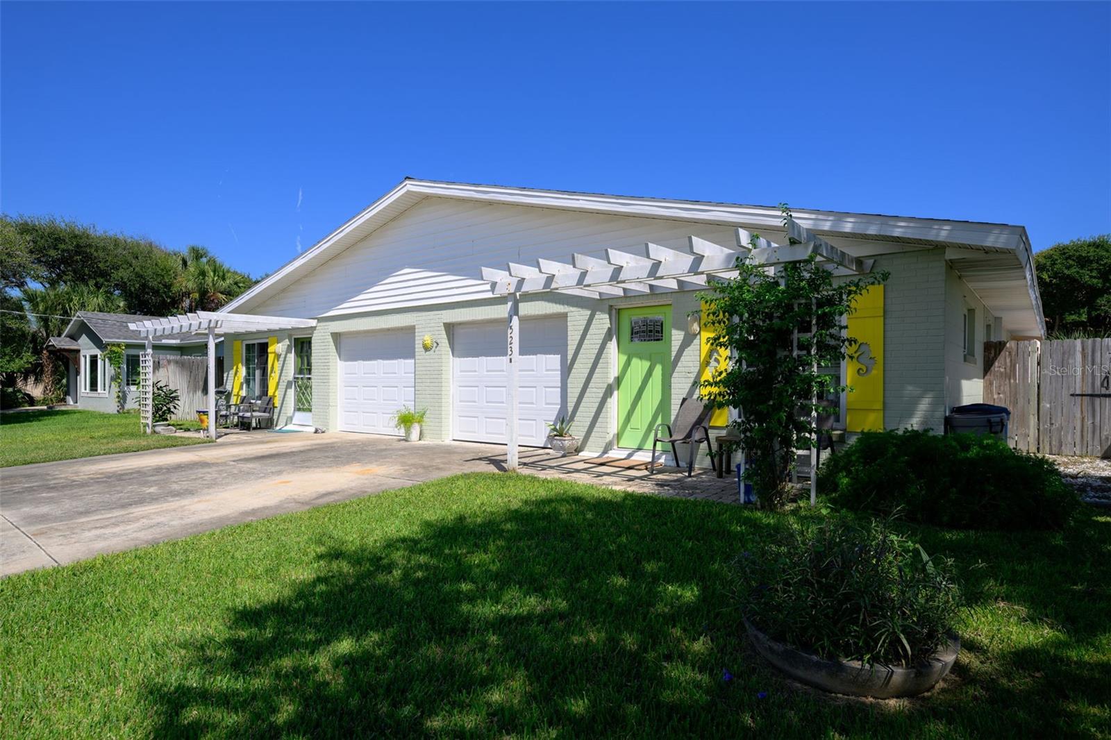 1523 S DAYTONA AVENUE, Flagler Beach, FL 32136