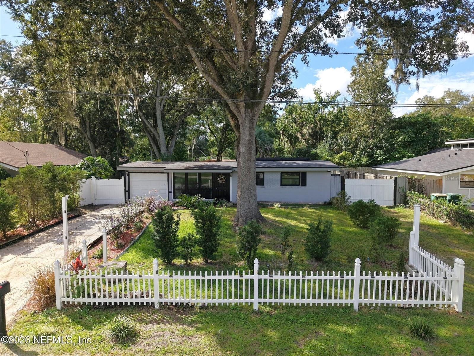 3048 LORMAN DRIVE, Jacksonville, FL 32223