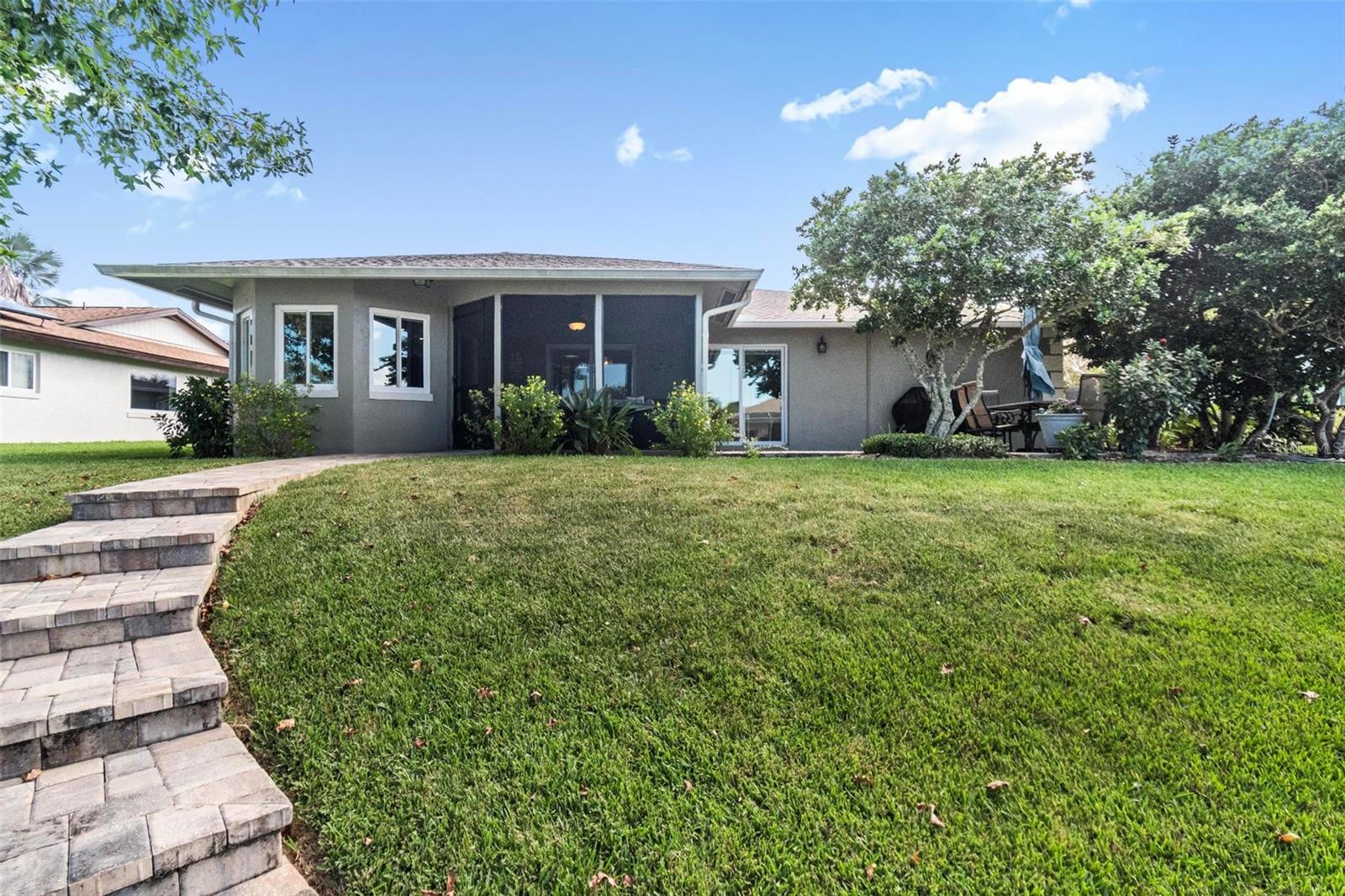 8 FLEMING COURT, Palm Coast, FL 32137