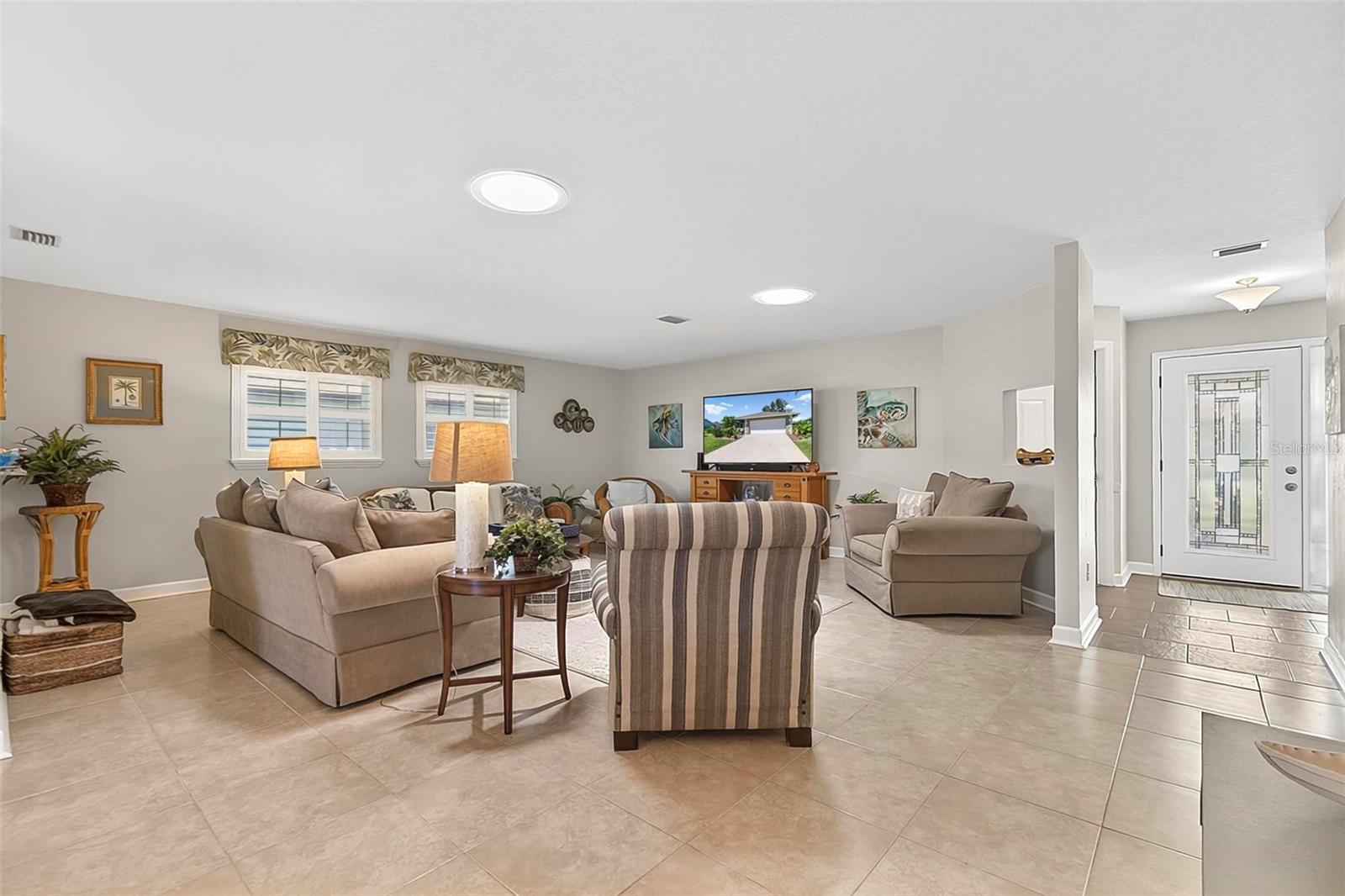 8 FLEMING COURT, Palm Coast, FL 32137