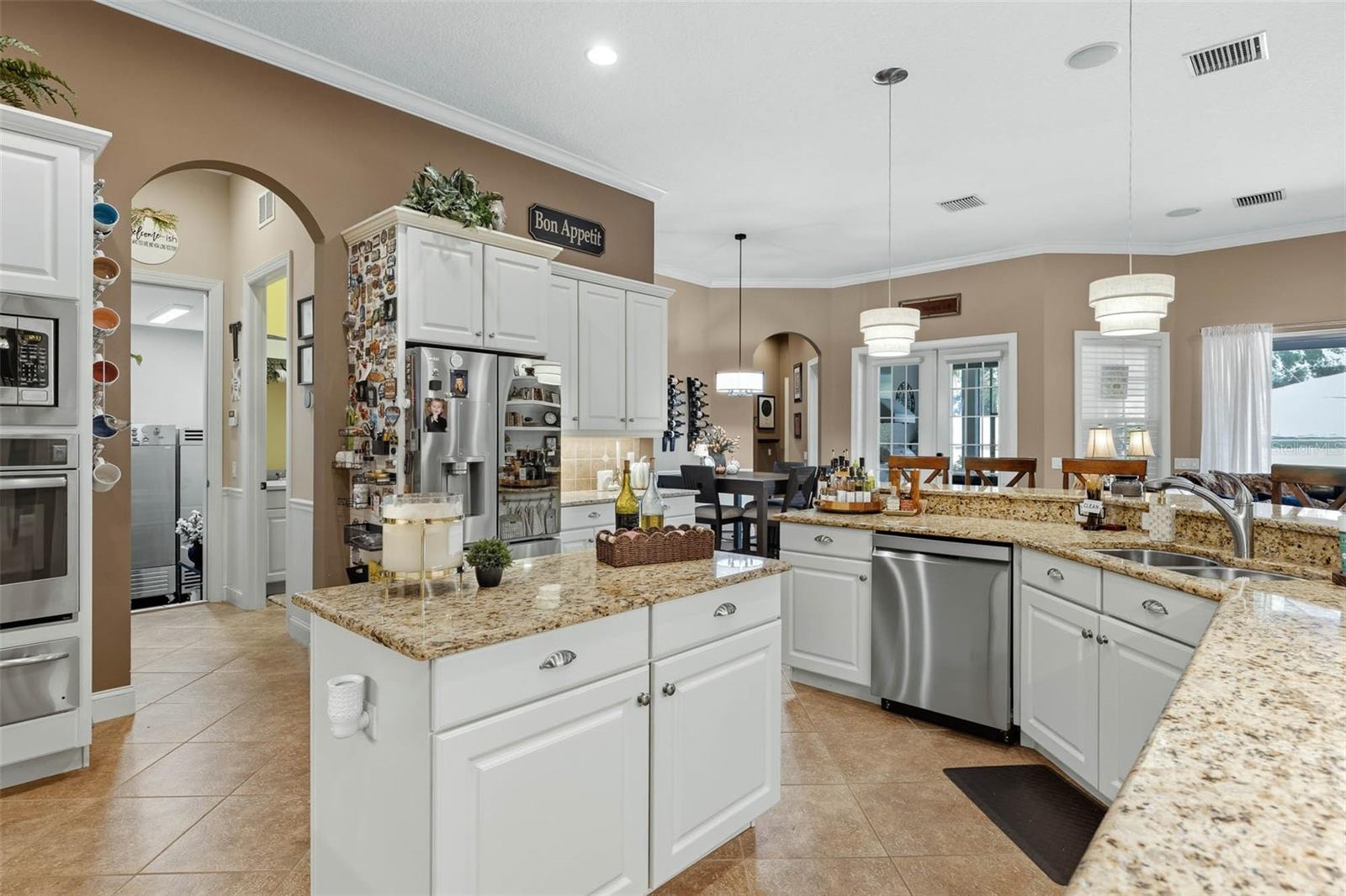 6084 SUMMIT VIEW DRIVE, Brooksville, FL 34601