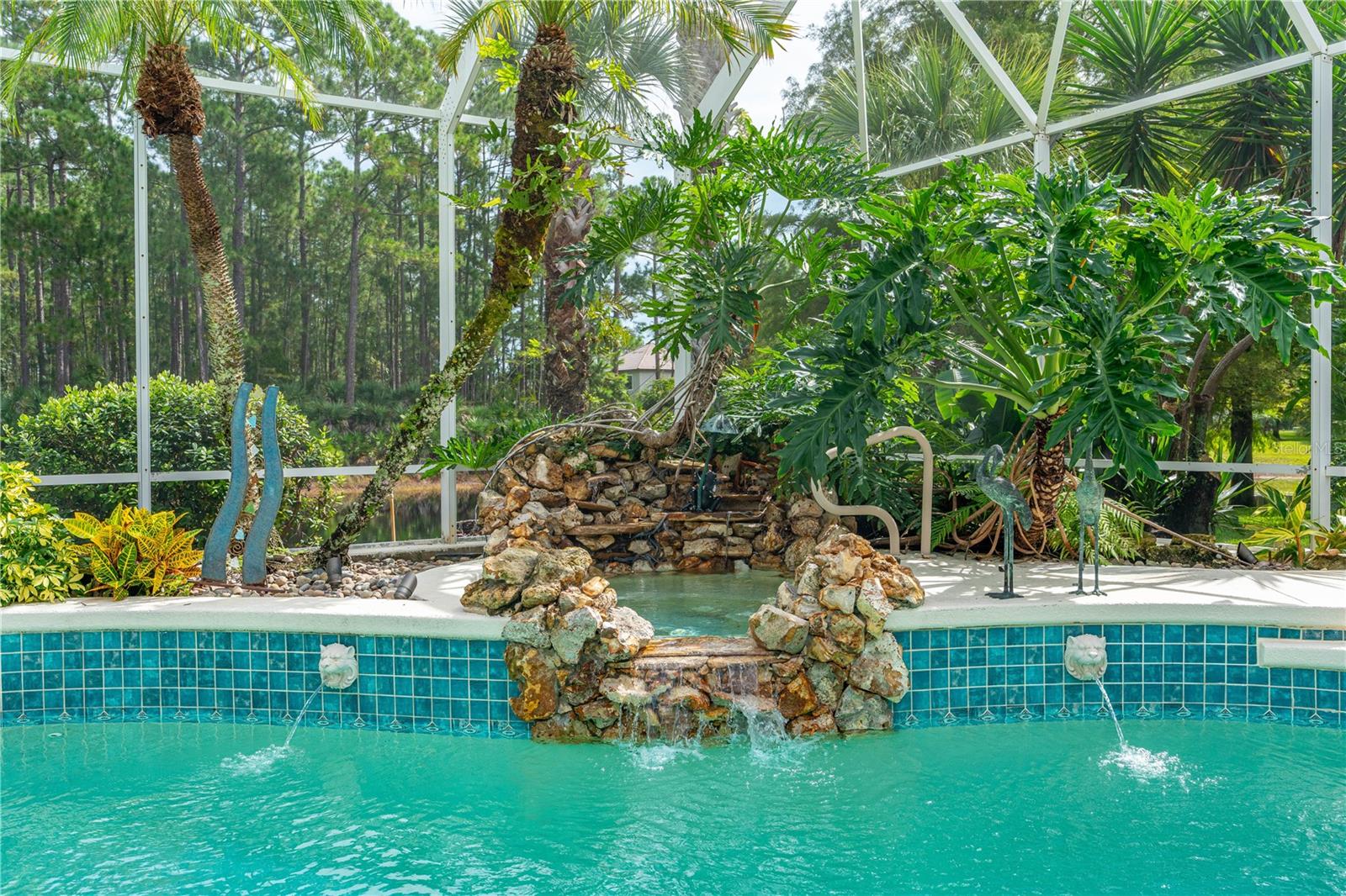 Pool-Decorative Rock Water Fall