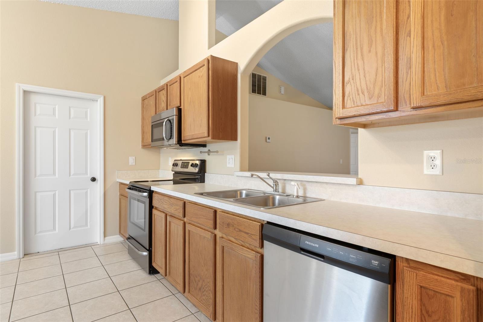 46 RICKENBACKER DRIVE, Palm Coast, FL 32164