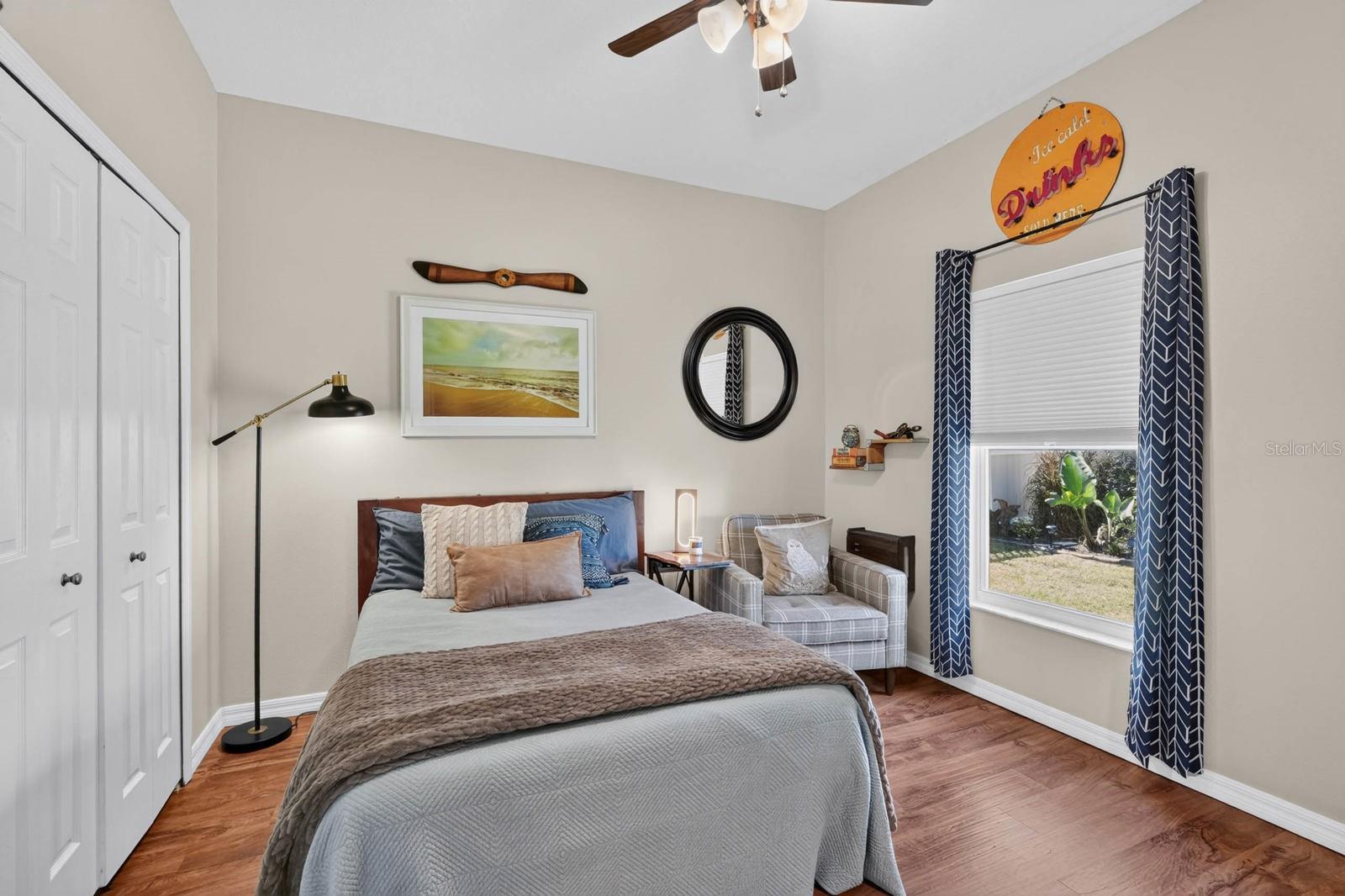 Guest bedroom #1