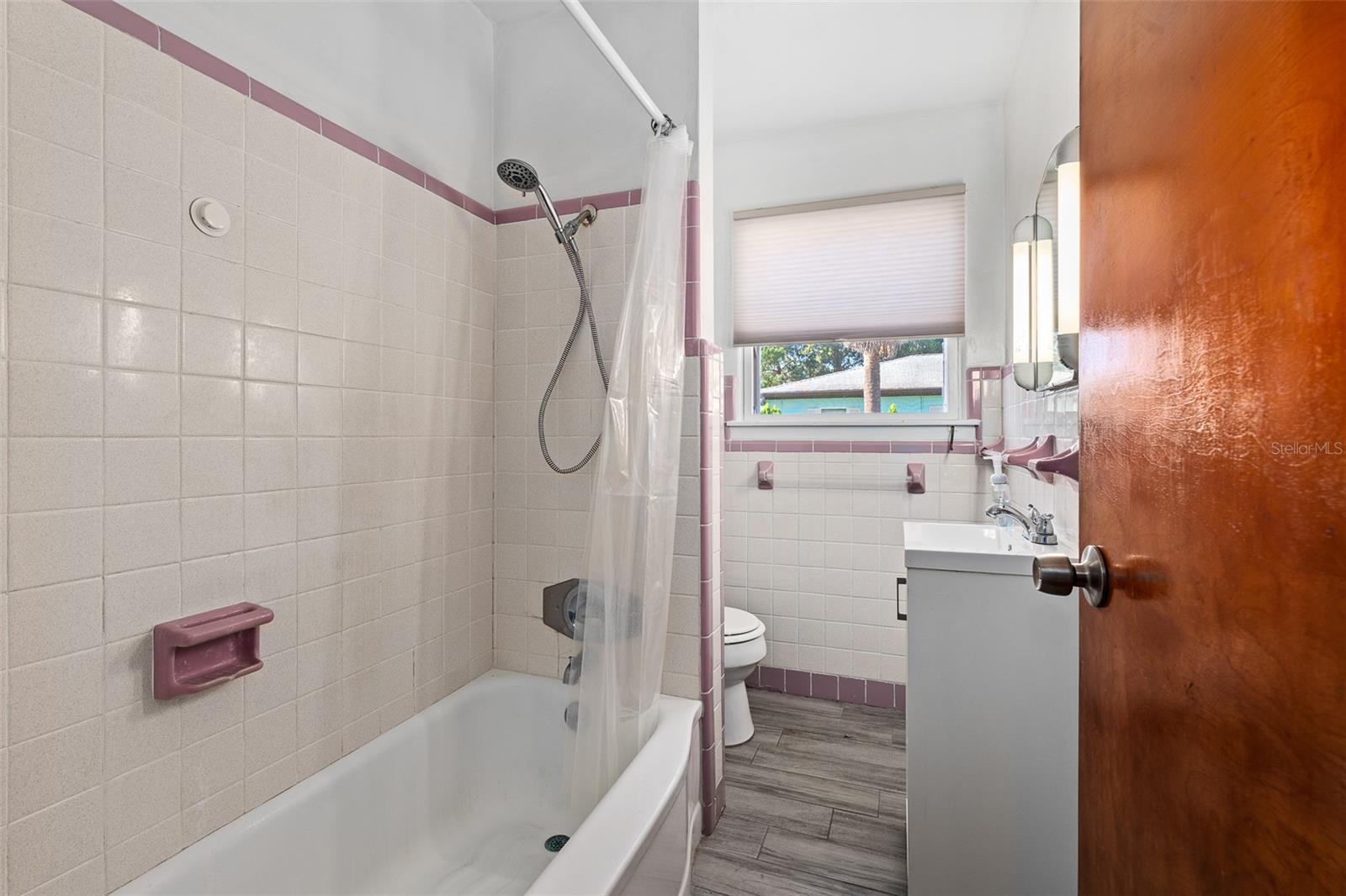 231 N RIDGEWOOD AVENUE, Ormond Beach, FL 32174