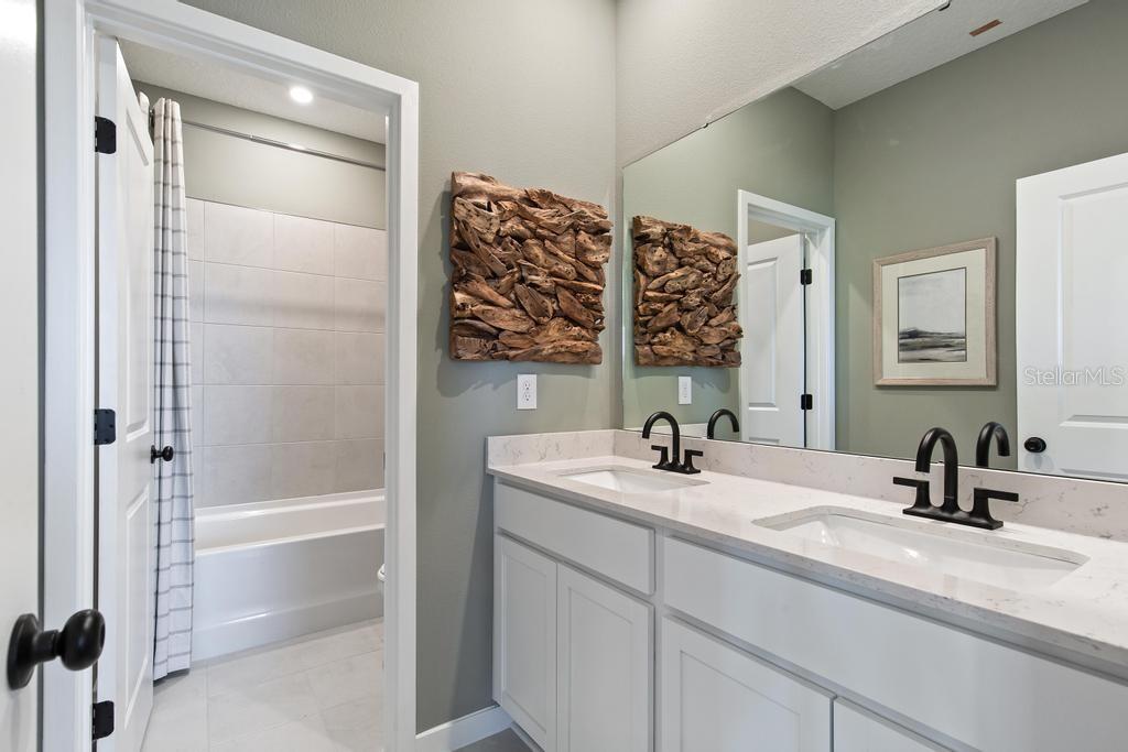 1316 RIBBON PLACE, Palm Coast, FL 32164