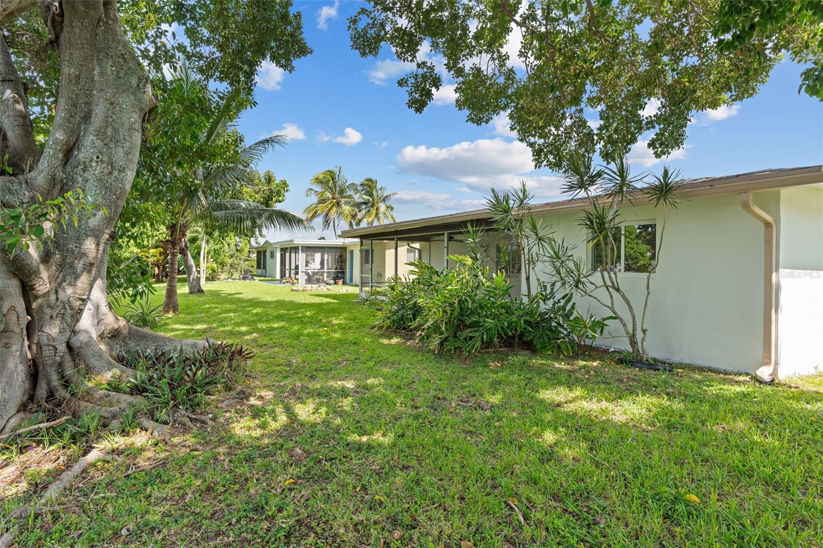 1045 NW 69TH AVENUE, Margate, FL 33063