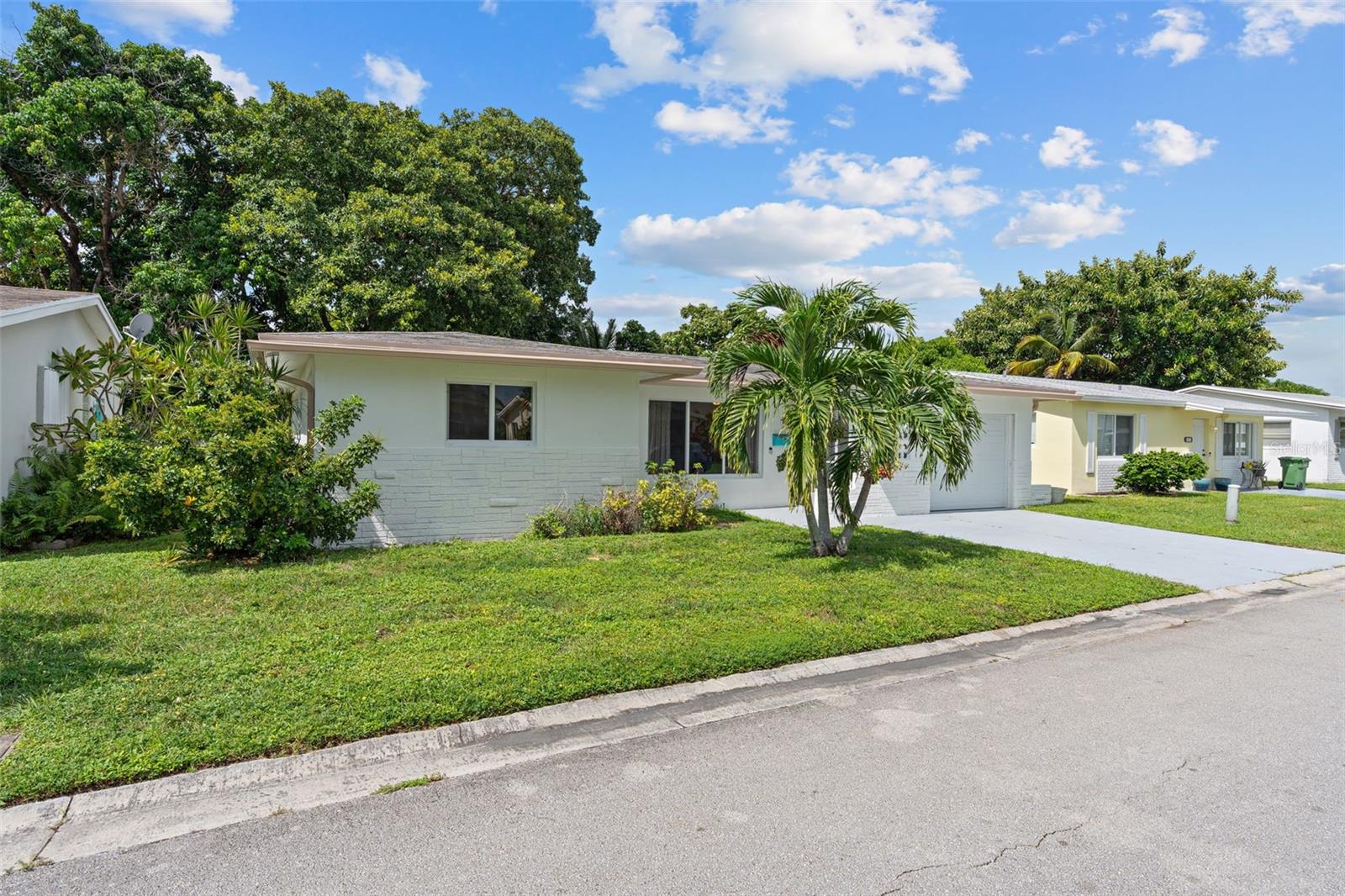 1045 NW 69TH AVENUE, Margate, FL 33063