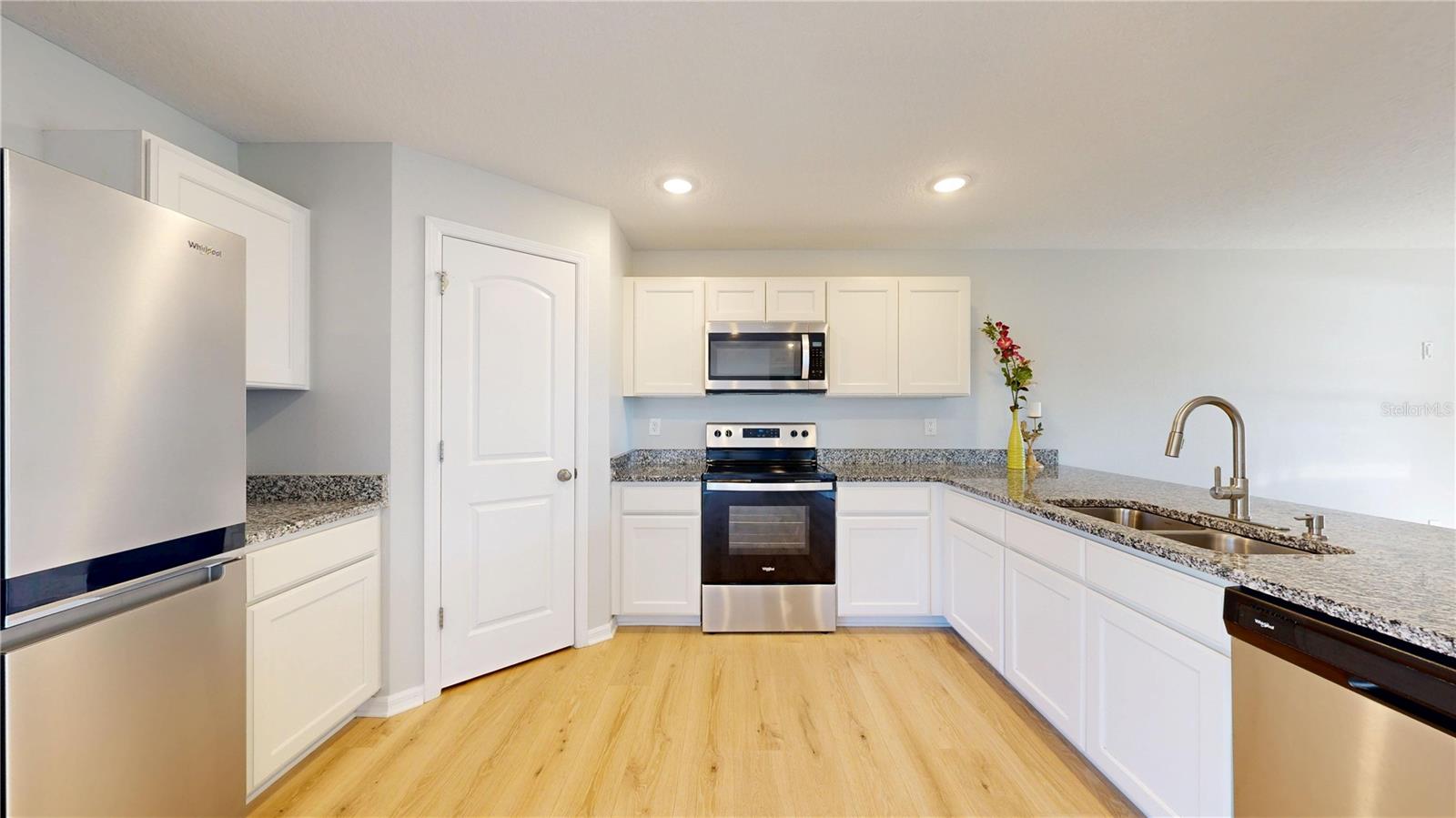 4 ROUND TREE DRIVE, Palm Coast, FL 32164