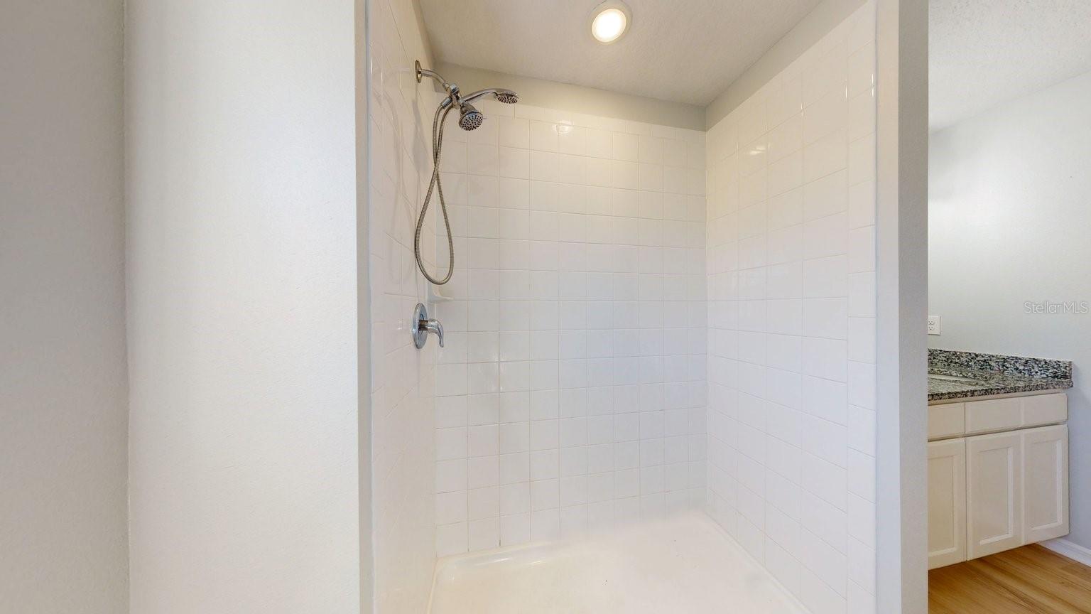 4 ROUND TREE DRIVE, Palm Coast, FL 32164