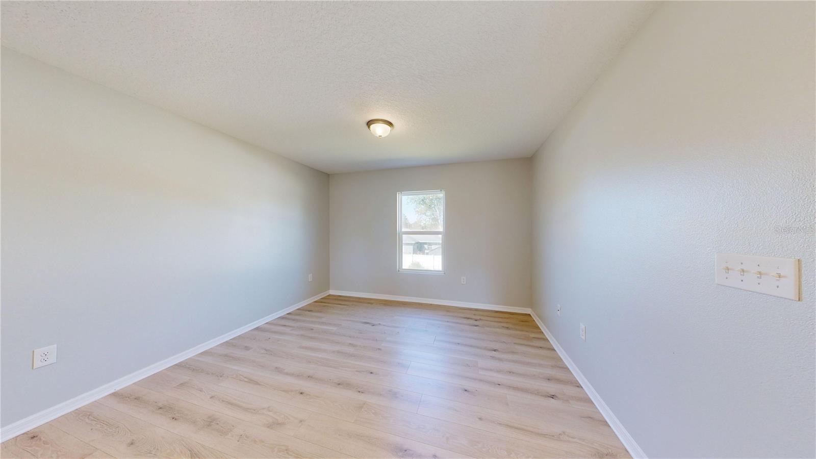 4 ROUND TREE DRIVE, Palm Coast, FL 32164