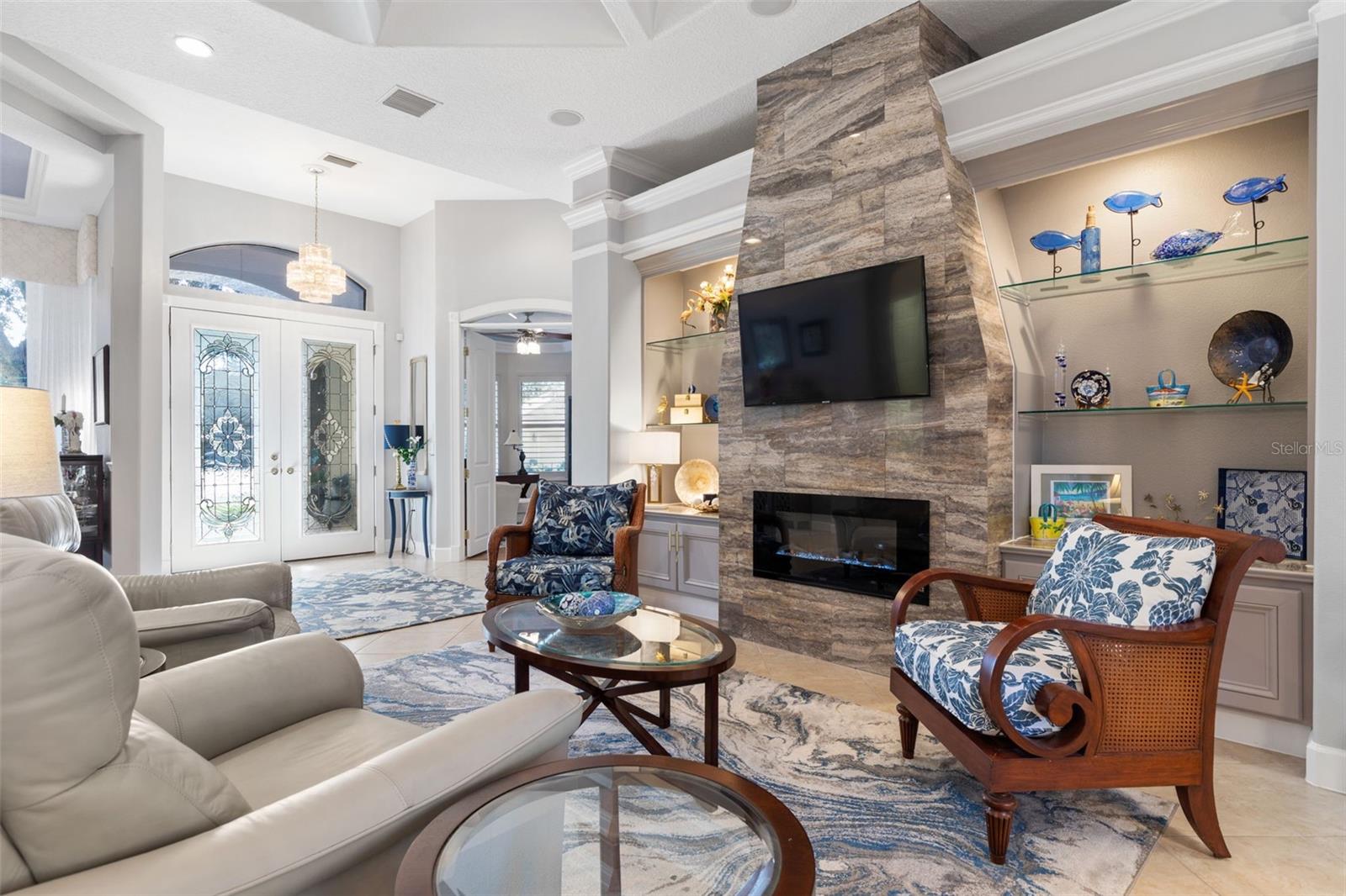 Great Room w/ Electric Fire Place