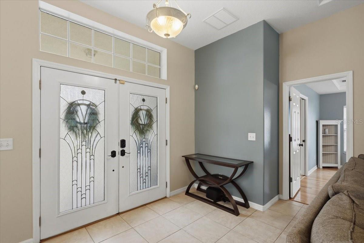 Gorgoeus double front glass doors