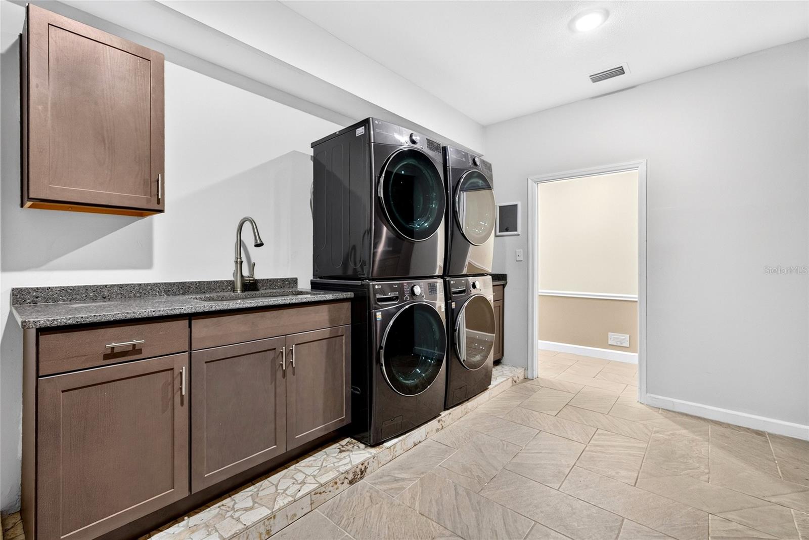 6869 W HIGHWAY 100, Bunnell, FL 32110