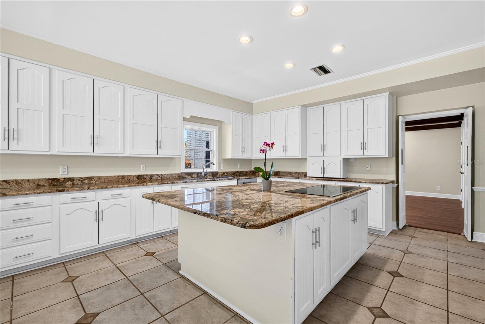 6869 W HIGHWAY 100, Bunnell, FL 32110