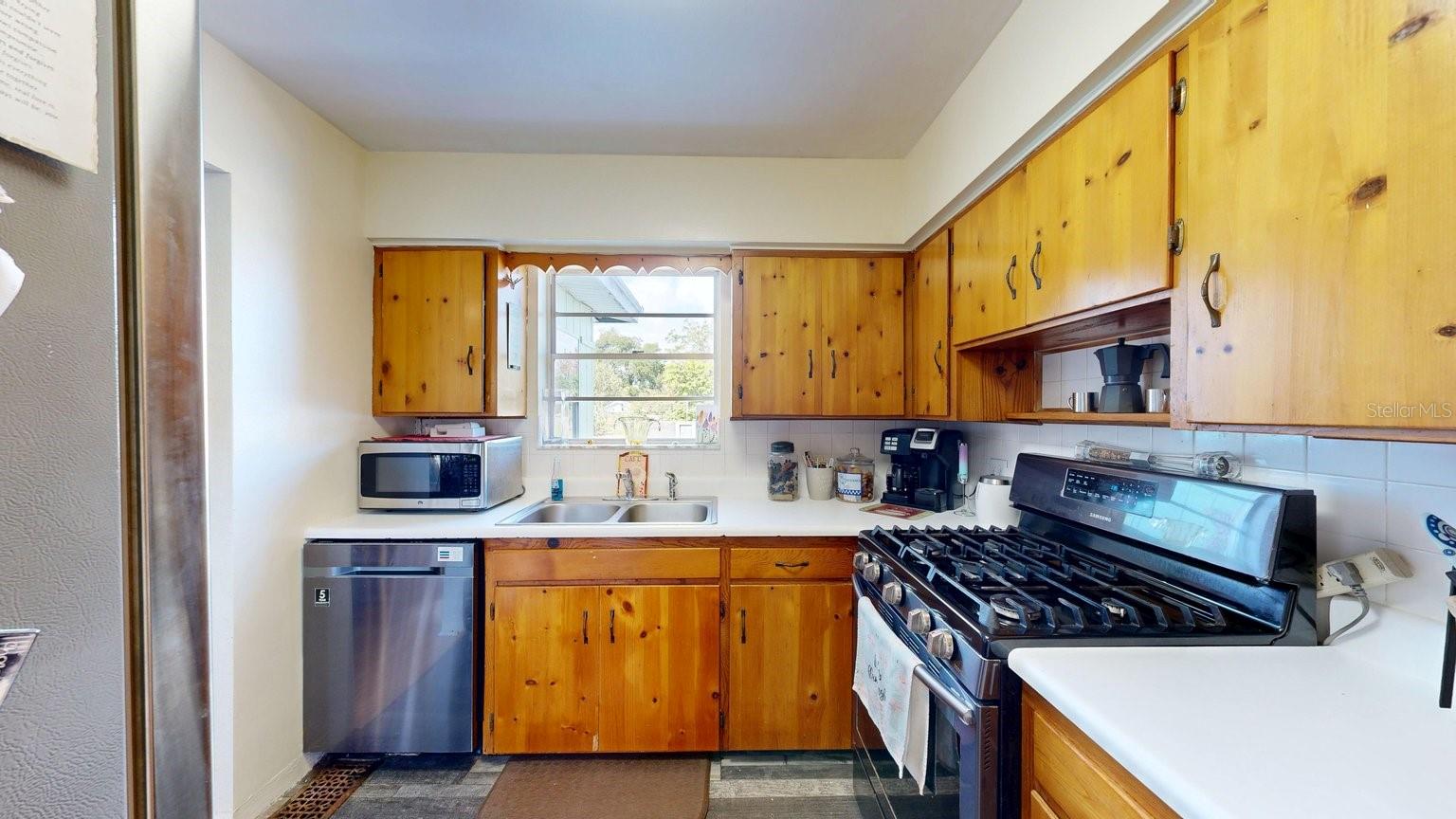 203 KENILWORTH AVENUE, Ormond Beach, FL 32174