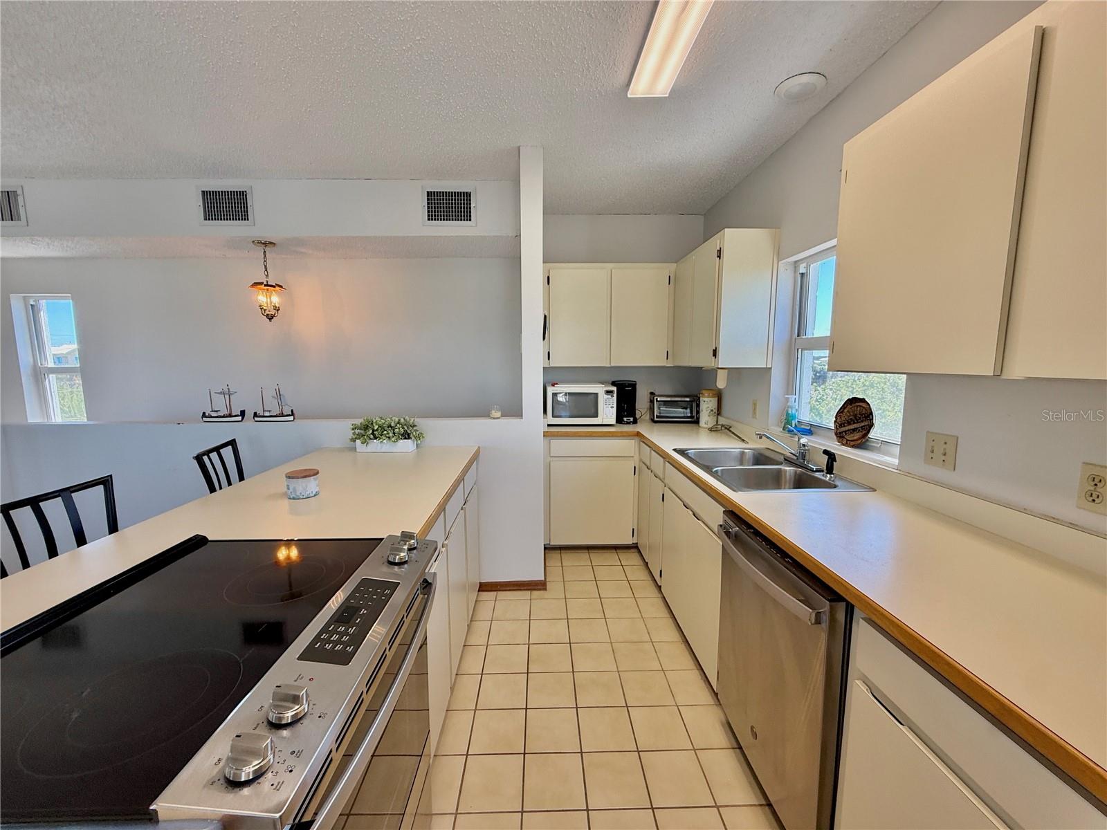 1221 N CENTRAL AVENUE, Flagler Beach, FL 32136