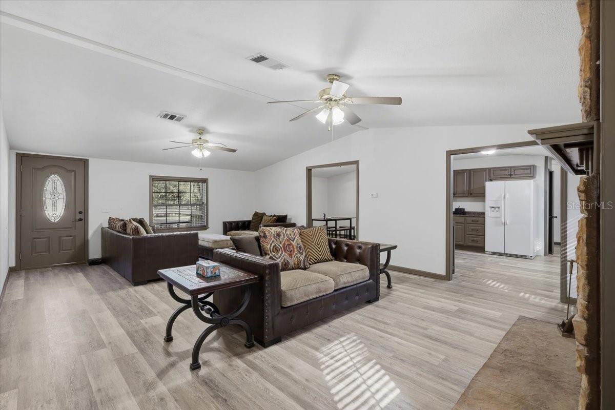 9860 NIKOLICH AVENUE, Hastings, FL 32145