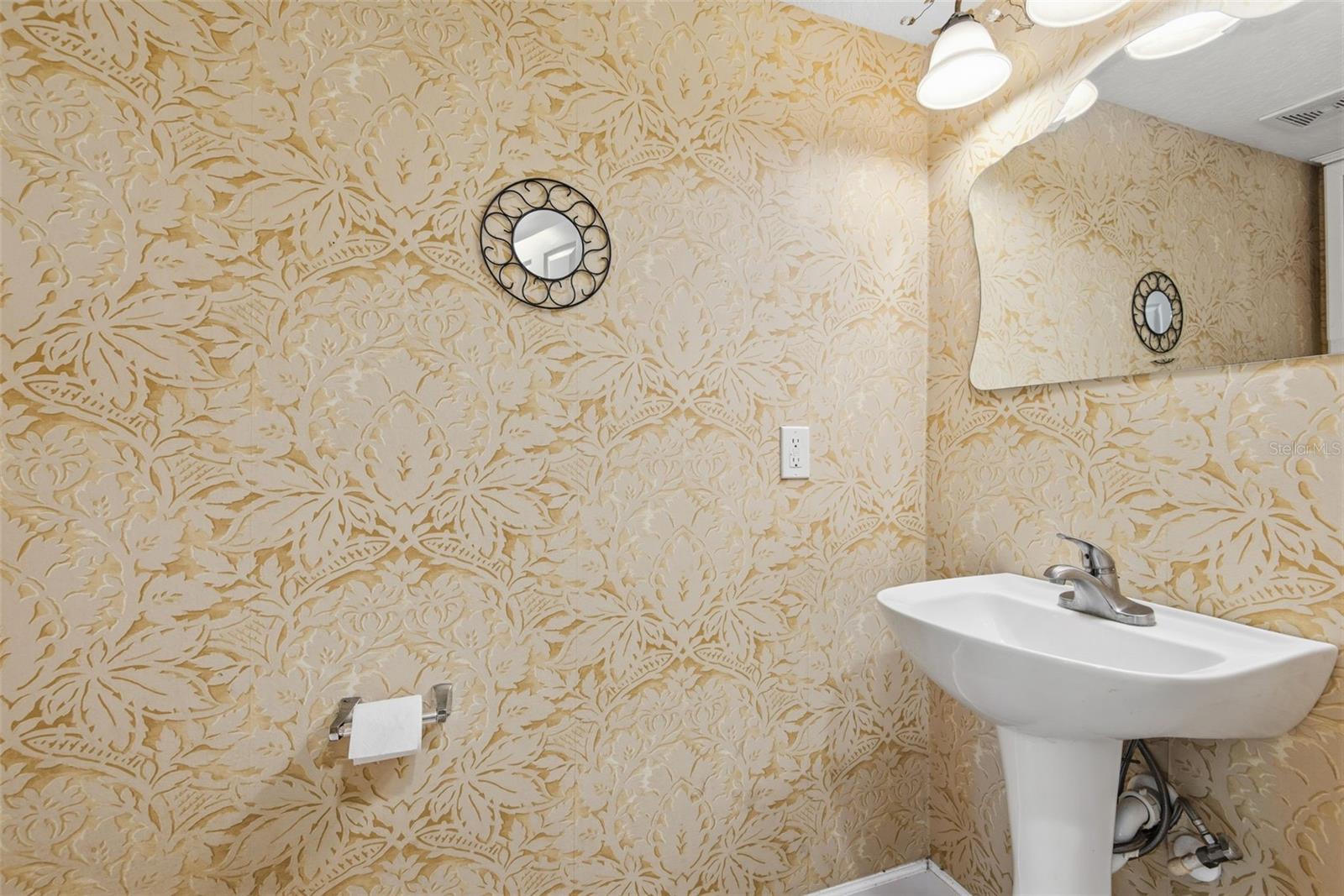 75 PUTTER DRIVE, Palm Coast, FL 32164