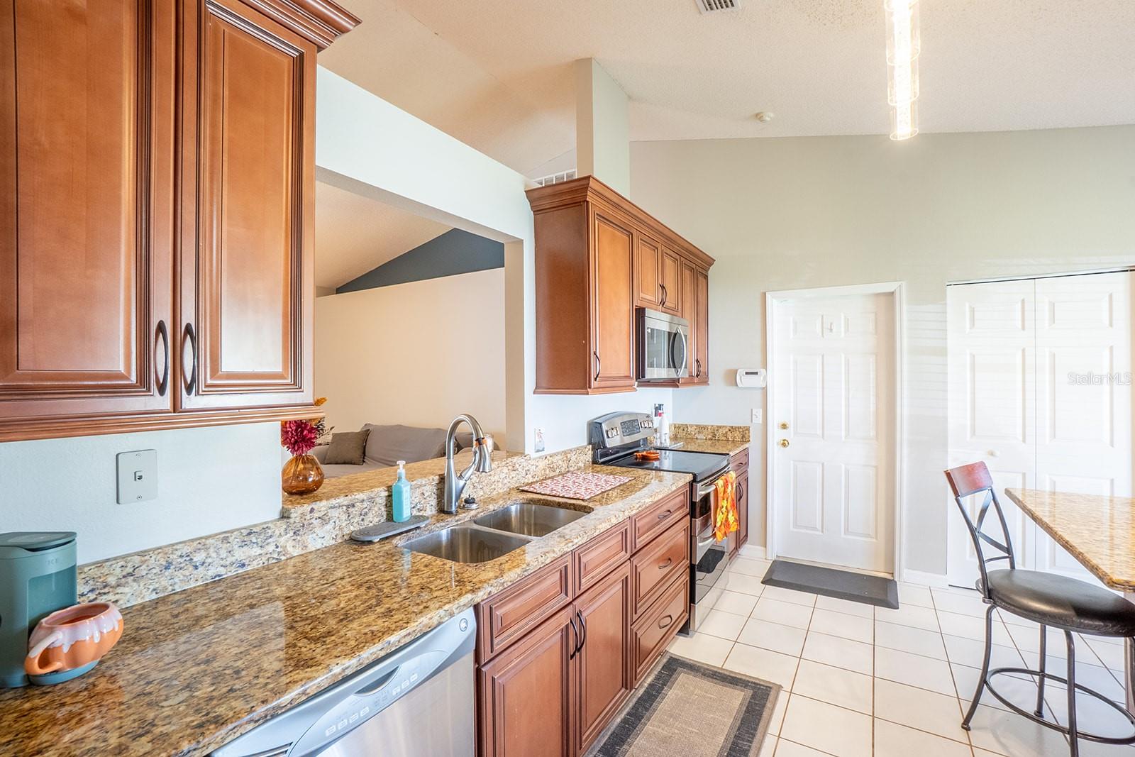 21 EMMONS LANE, Palm Coast, FL 32164 21 EMMONS LANE, Palm Coast, FL 32164