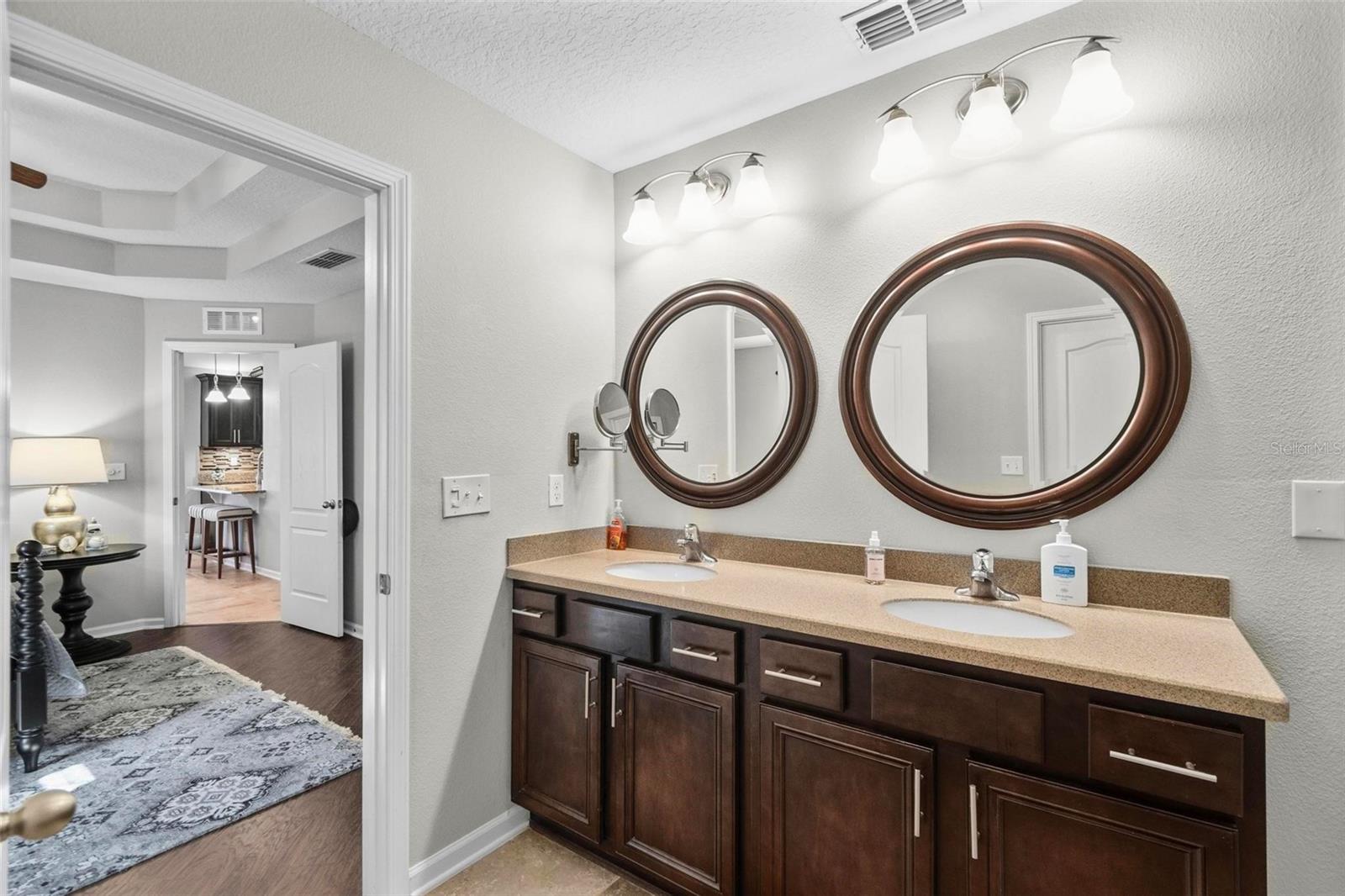 21 ARROWHEAD DRIVE, Palm Coast, FL 32137