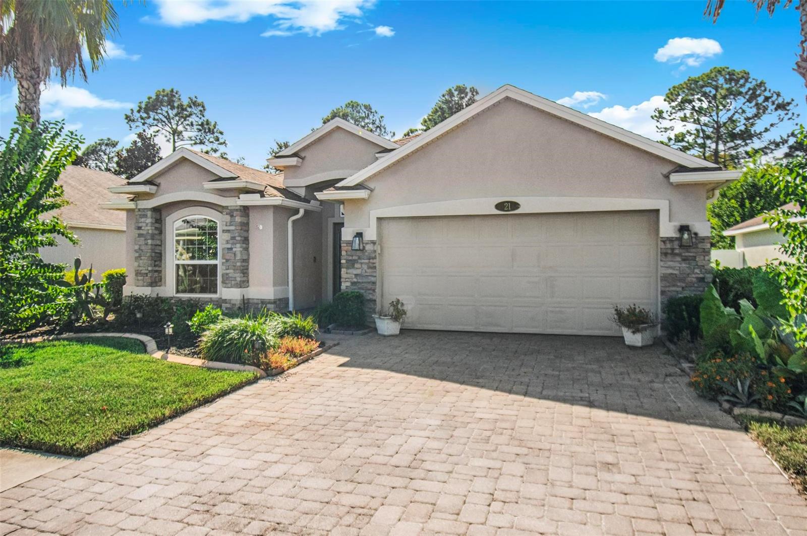21 ARROWHEAD DRIVE, Palm Coast, FL 32137