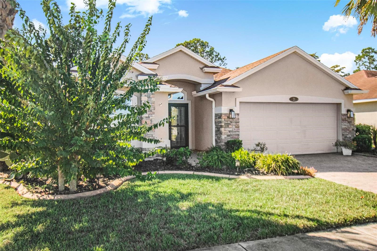21 ARROWHEAD DRIVE, Palm Coast, FL 32137