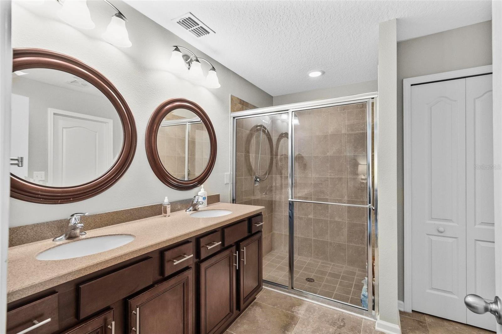 21 ARROWHEAD DRIVE, Palm Coast, FL 32137