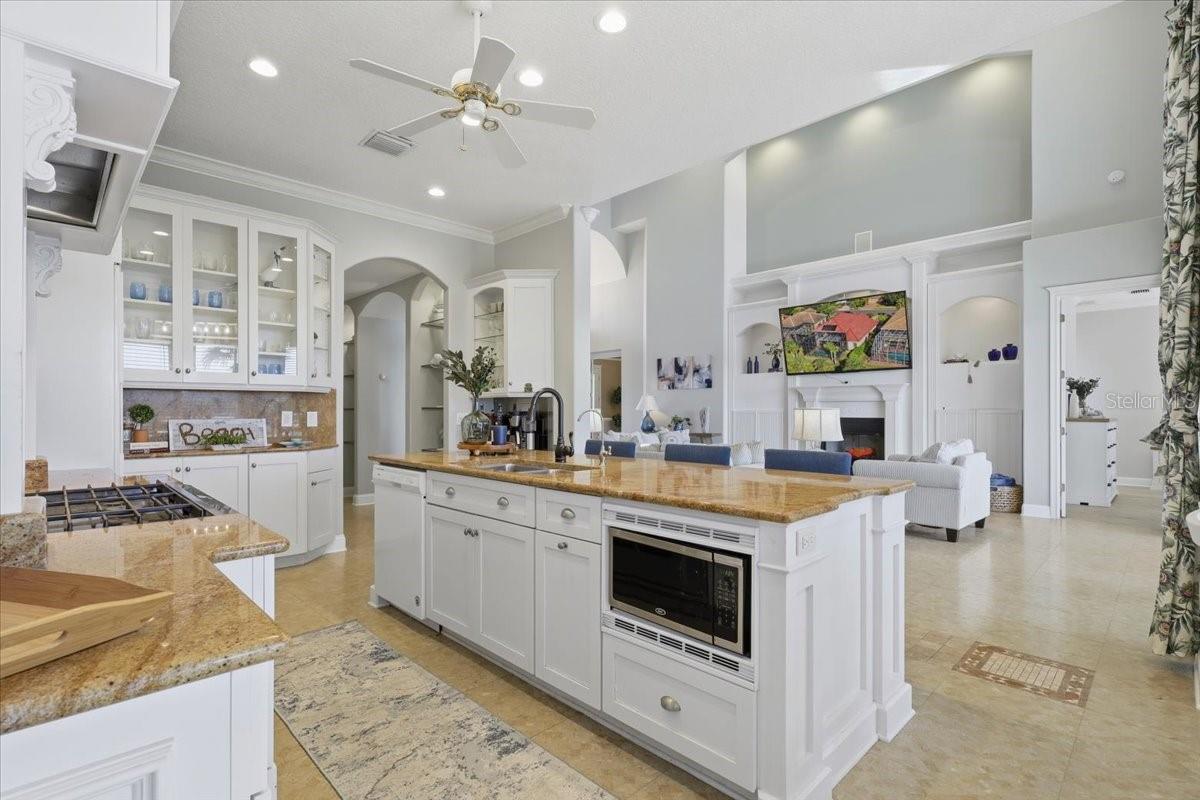 100 EMERALD LAKE DRIVE, Palm Coast, FL 32137