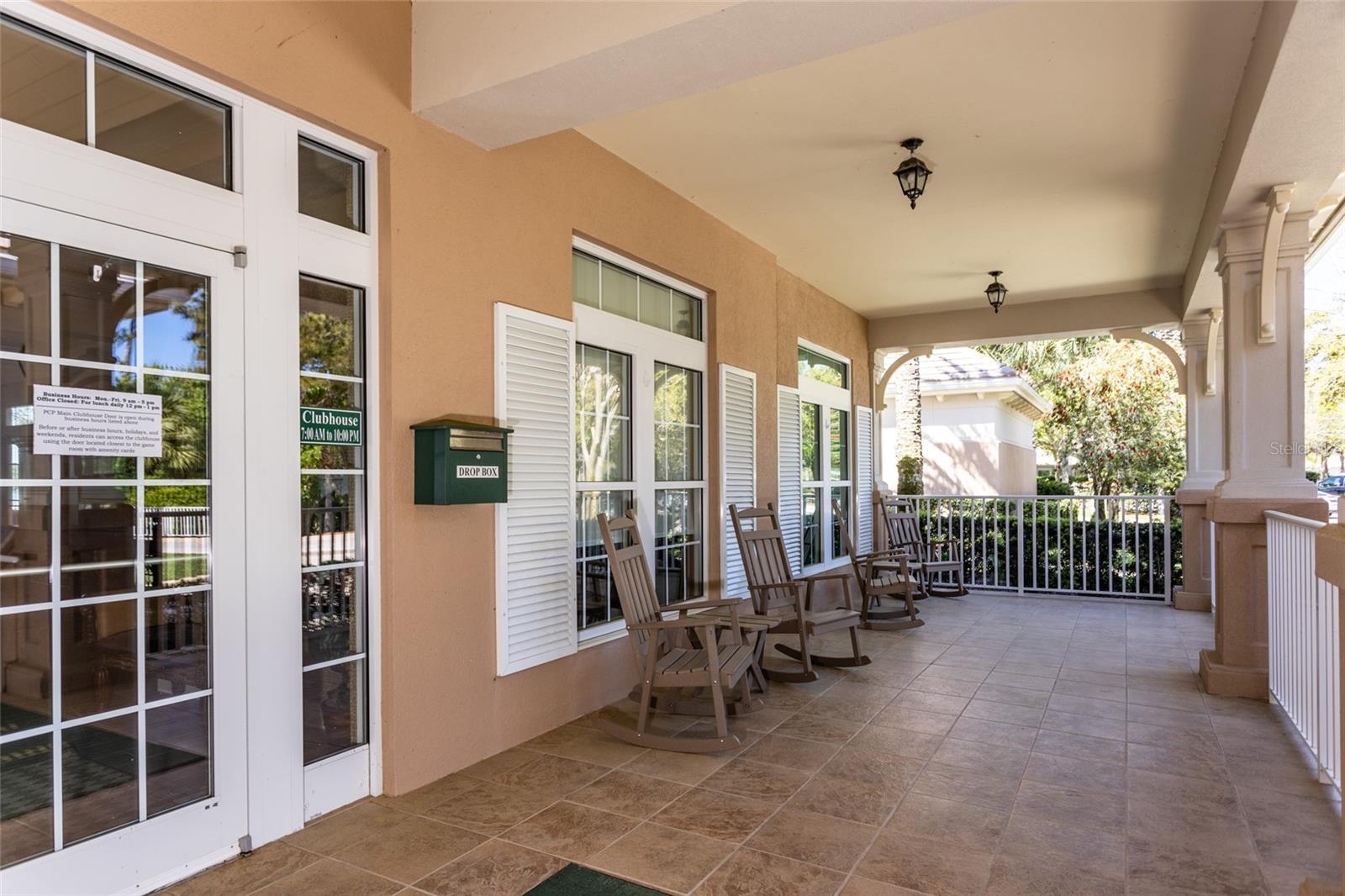 100 EMERALD LAKE DRIVE, Palm Coast, FL 32137