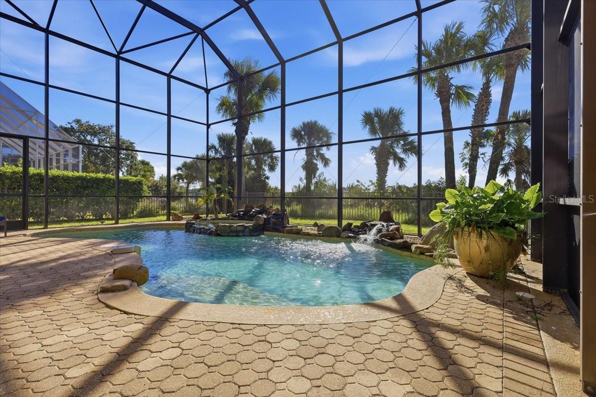 100 EMERALD LAKE DRIVE, Palm Coast, FL 32137